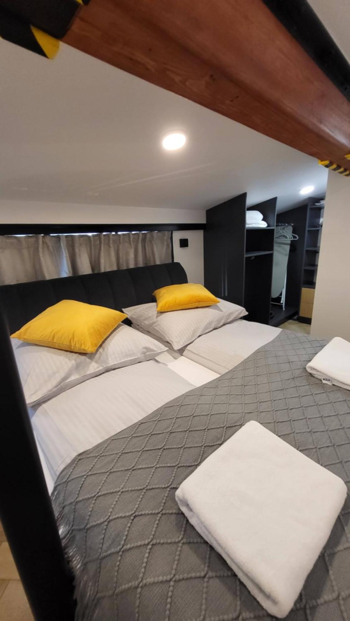 Old Town Apartment, Starowislna คราคูฟ ภายนอก รูปภาพ